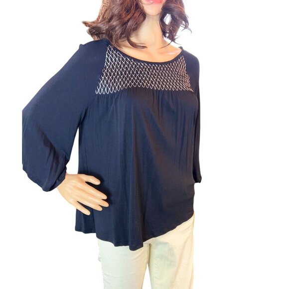 Old Navy Silver Smocked Swing Blouse in Black Size Small - Picture 1 of 7